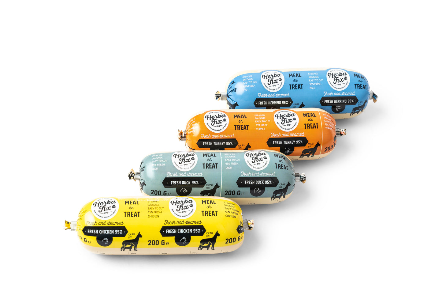 Gestoomde worst haring tussen andere smaken in het assortiment